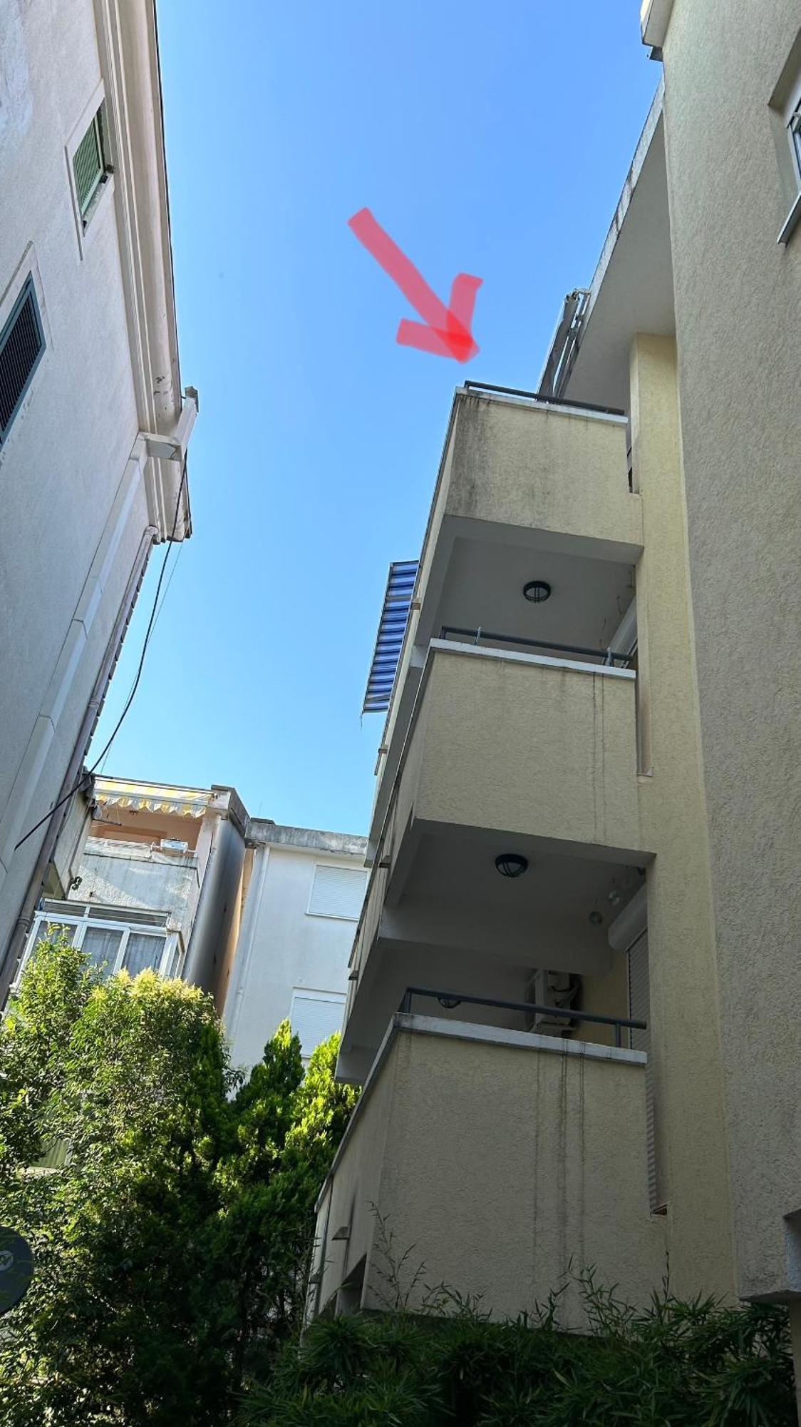 Luka Apartment